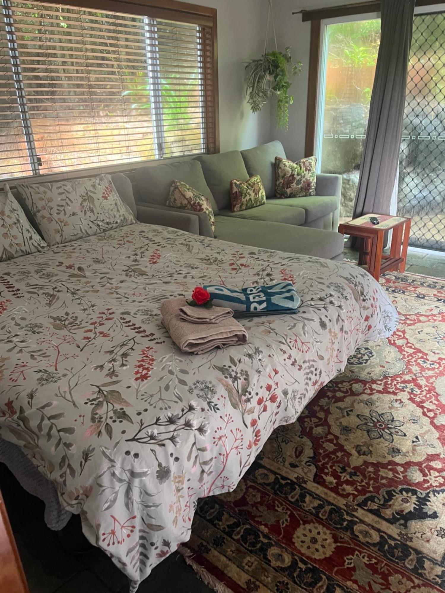 Whitsundays Bnb Retreat Airlie Beach Ngoại thất bức ảnh