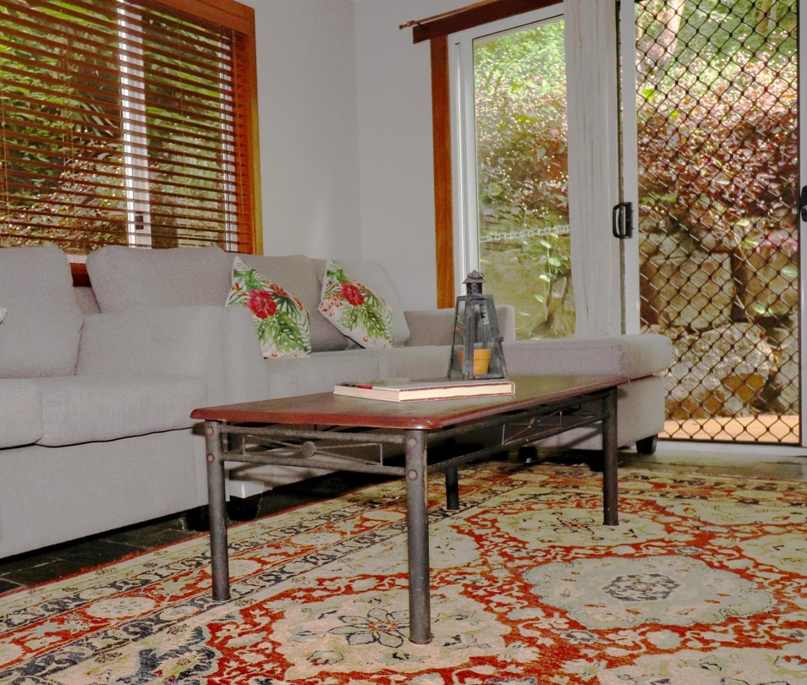 Whitsundays Bnb Retreat Airlie Beach Ngoại thất bức ảnh